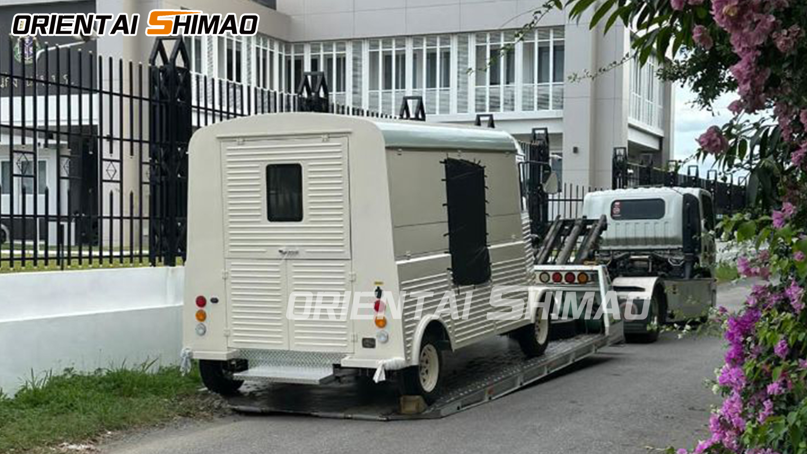 Restituisci le foto del camion del cibo