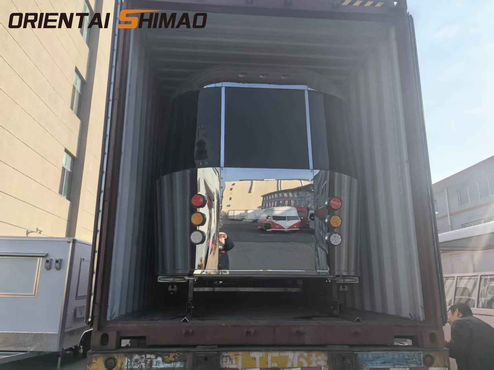 Il rigoroso controllo di qualità garantisce che ogni rimorchio per alimenti venga spedito in tutta sicurezza